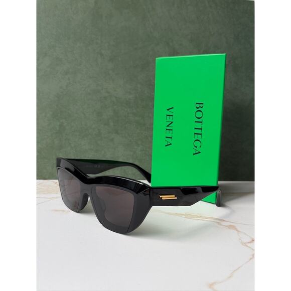 NEW Bottega Veneta BV1218S Black Cat Eye Sunglasses main image 6